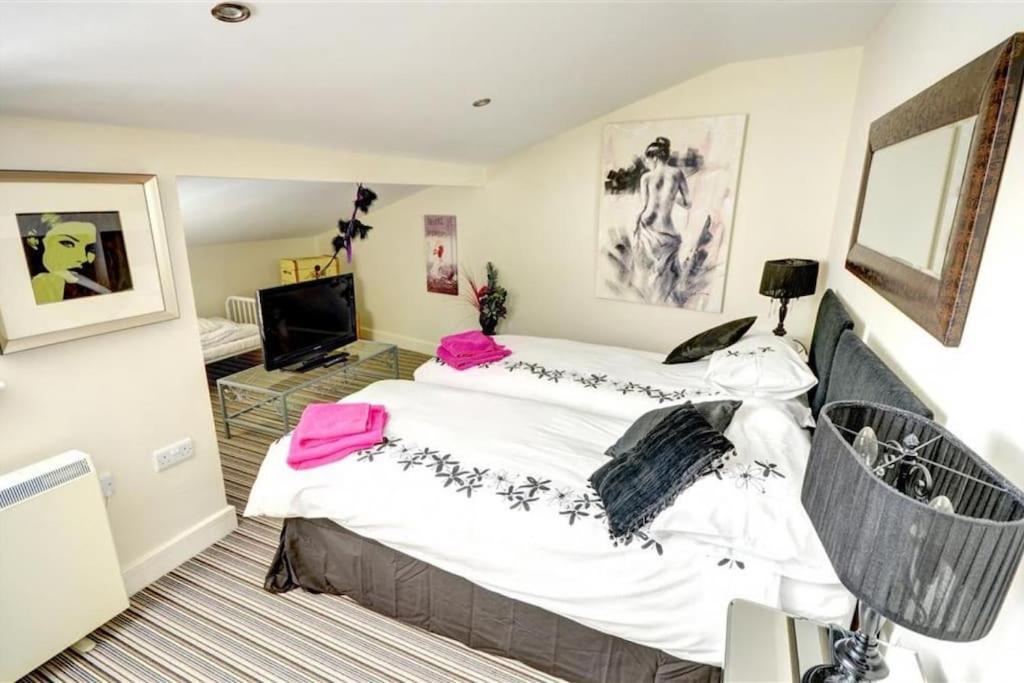 Apartment Gabriel's - Beautiful Nestled In The Old Town Scarborough
