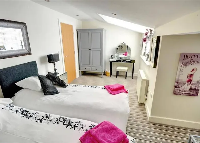 Gabriel\'S Cottage - Beautiful Cottage Nestled In The Old Town